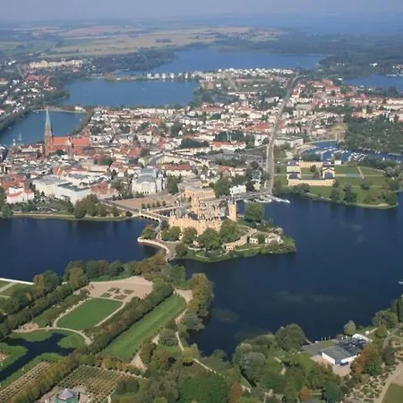 Park Am Schweriner See, Schwerin, Cleaning Included * Schwerin (Mecklenburg-Vorpommern)