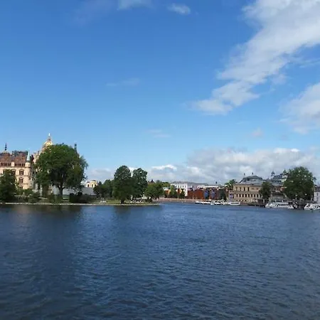 Park Am Schweriner See, Schwerin, Cleaning Included Apartment *